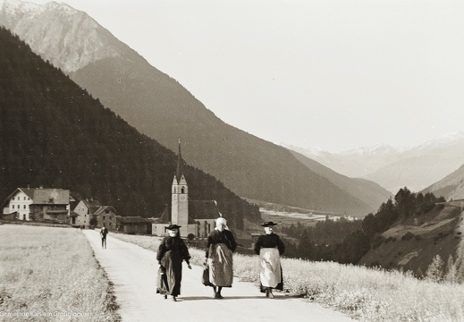 Nach dem Kirchgang
