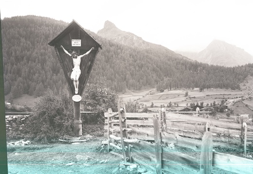 Wegkreuz in Glor