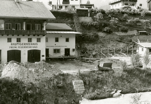 Bau des Lagerhauses Kals