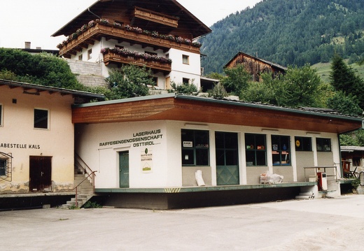 1993, Lagerhaus Kals