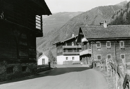 1977, Pradell