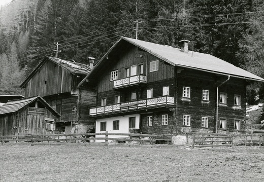 1977, Pradell