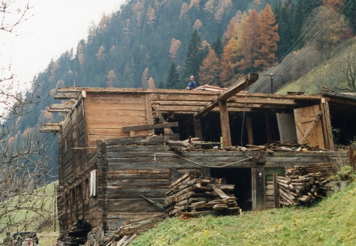 1993, Staniska