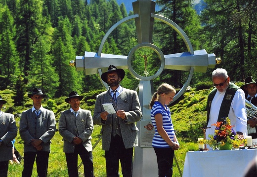 2011, neue Gipfelkreuz Glödis