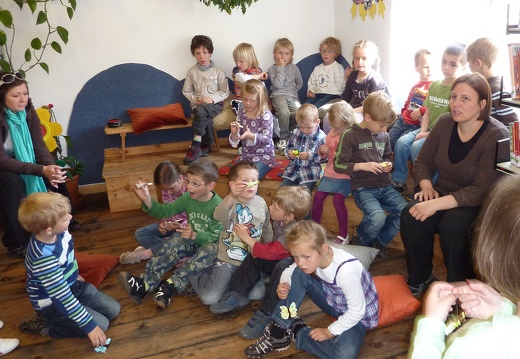 2010, Kindergarten, Bücherei