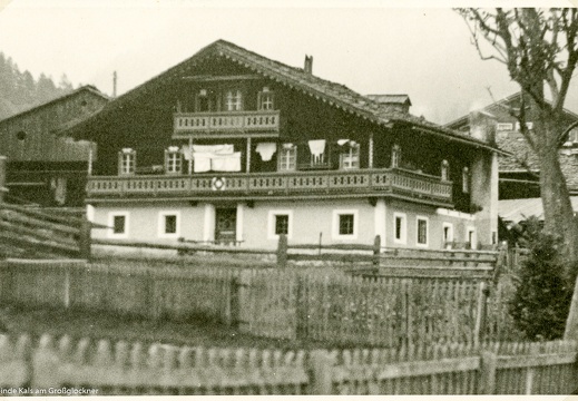 1943, Hoara Haus in Großdorf