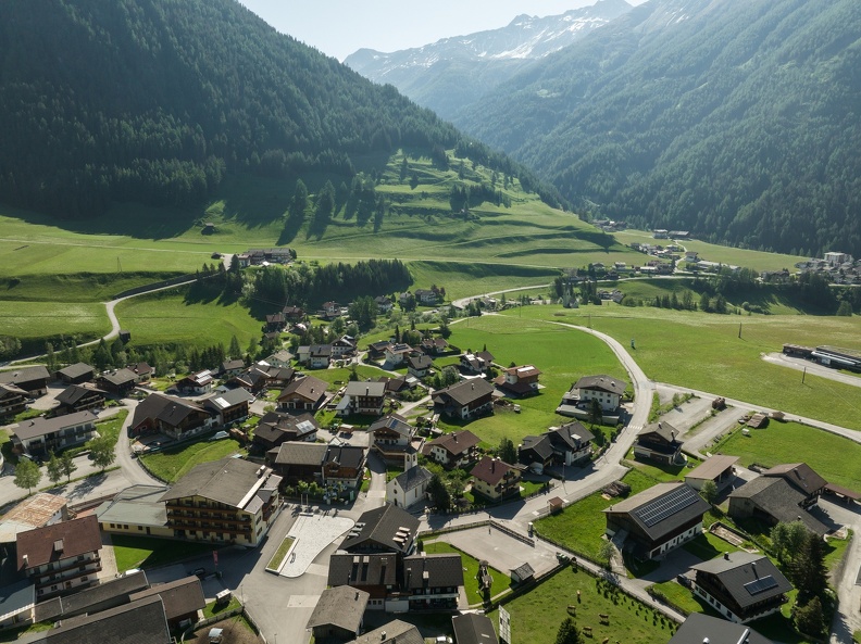 027_grossdorf-kals-grossglockner-2022_slp-architekten_foto_kurt.hoerbst_2205270815.jpg