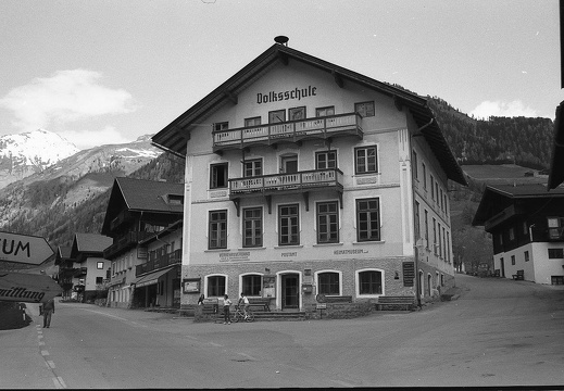 Volksschule, Postamt, Heimatmuseum, Fremdenverkehr: Alles unter einem Dach!
