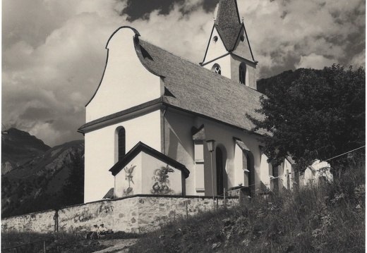 Pfarrkirche ht. Rupert, Aufn. 1996, Ansicht Friedhof und Umfassungsmauer 